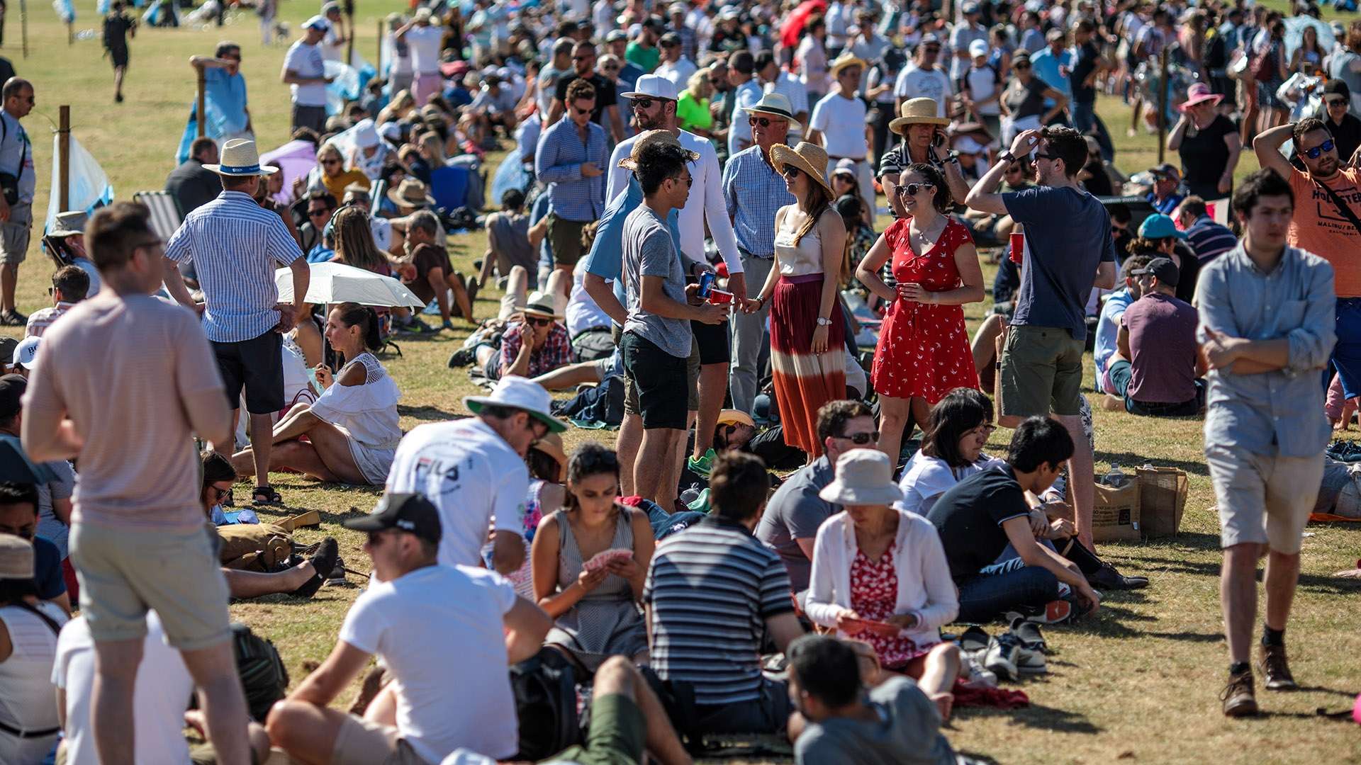 之间产生隔 之间产生隔